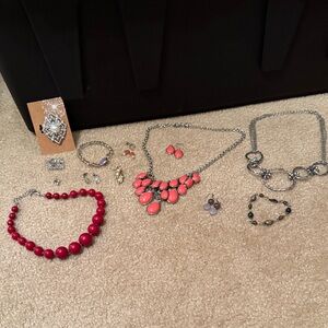 Assorted costume jewelry pieces